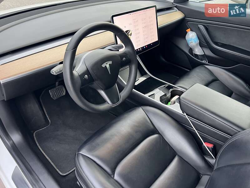 Седан Tesla Model 3 2019 в Солонке фото 17 Седан Tesla Model 3 2019 в Солонке