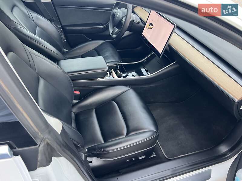 Седан Tesla Model 3 2019 в Солонке фото 22 Седан Tesla Model 3 2019 в Солонке