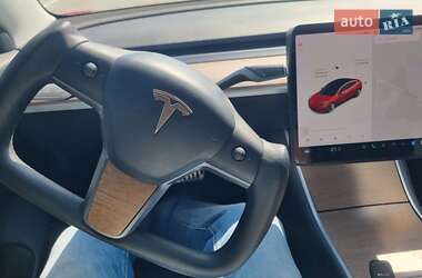 Седан Tesla Model 3 2018 в 