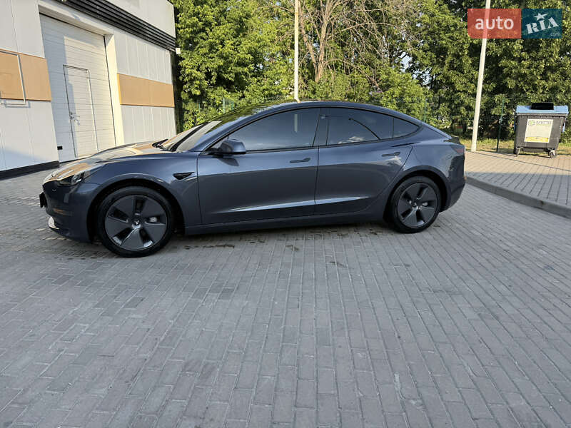 Седан Tesla Model 3 2022 в Харкові