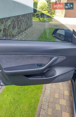 Седан Tesla Model 3 2021 в 
