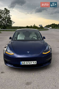Седан Tesla Model 3 2018 в Виннице