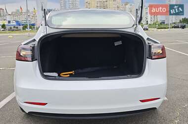 Седан Tesla Model 3 2020 в Києві