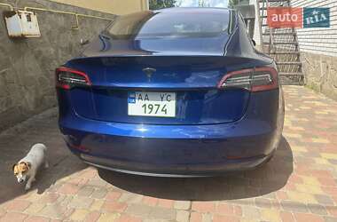 Седан Tesla Model 3 2018 в Киеве