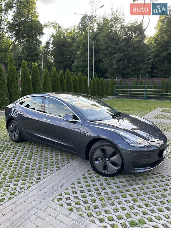 Седан Tesla Model 3 2019 в Харькове