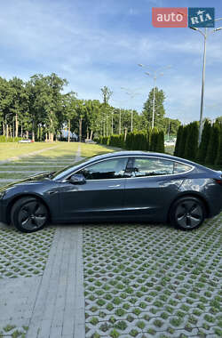 Седан Tesla Model 3 2019 в 
