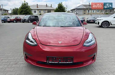 Седан Tesla Model 3 2020 в 