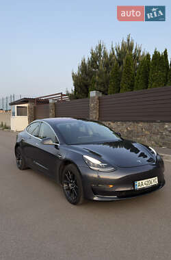 Седан Tesla Model 3 2018 в Белой Церкви