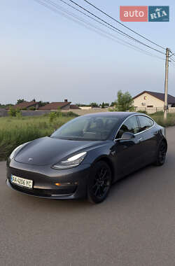 Седан Tesla Model 3 2018 в 