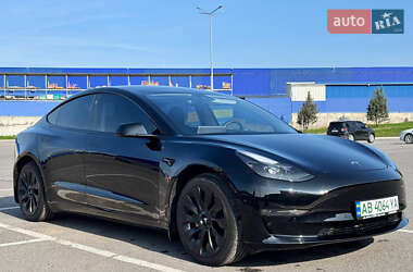 Седан Tesla Model 3 2021 в 
