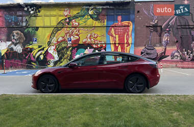 Седан Tesla Model 3 2019 в 