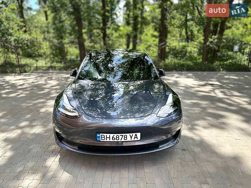Tesla Model 3 2023