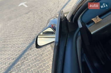 Седан Tesla Model 3 2023 в 
