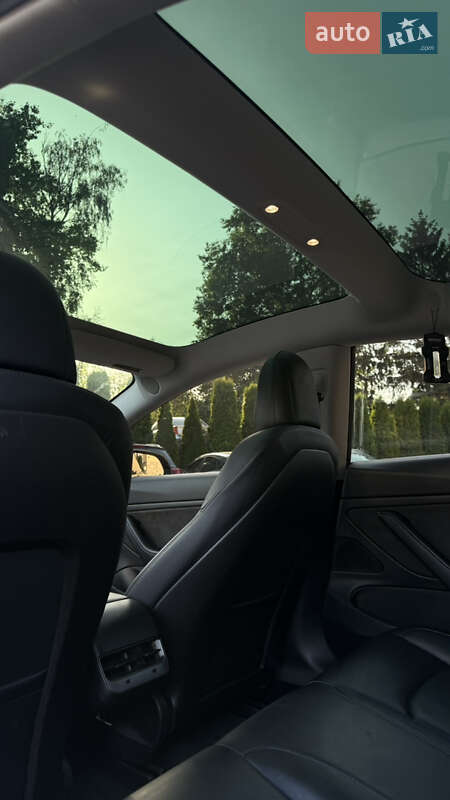 Седан Tesla Model 3 2019 в Тернополе фото 24 Седан Tesla Model 3 2019 в Тернополе