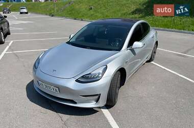 Седан Tesla Model 3 2018 в 