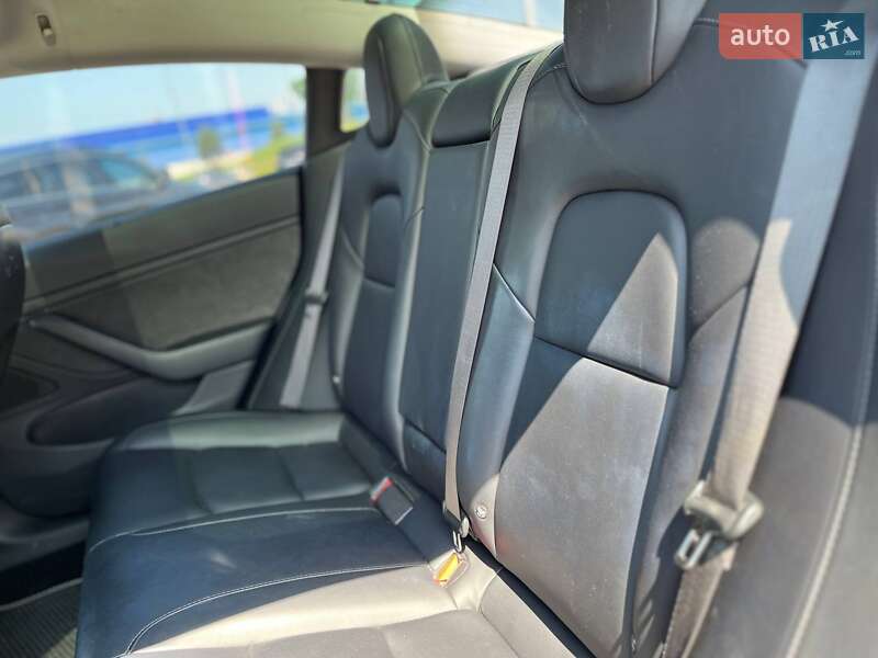 Седан Tesla Model 3 2018 в Виннице фото 29 Седан Tesla Model 3 2018 в Виннице