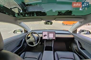 Седан Tesla Model 3 2019 в 