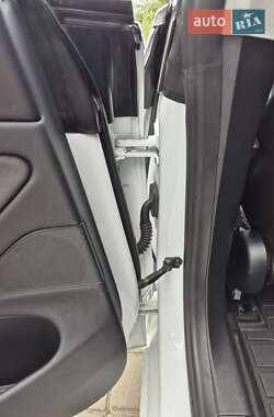 Седан Tesla Model 3 2020 в 