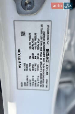 Седан Tesla Model 3 2021 в 