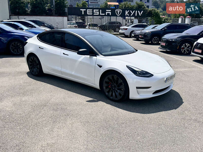 Tesla Model 3 2021