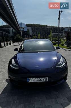 Седан Tesla Model 3 2018 в Львове