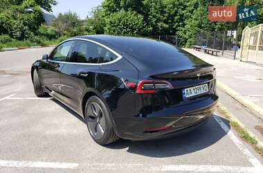Седан Tesla Model 3 2019 в 