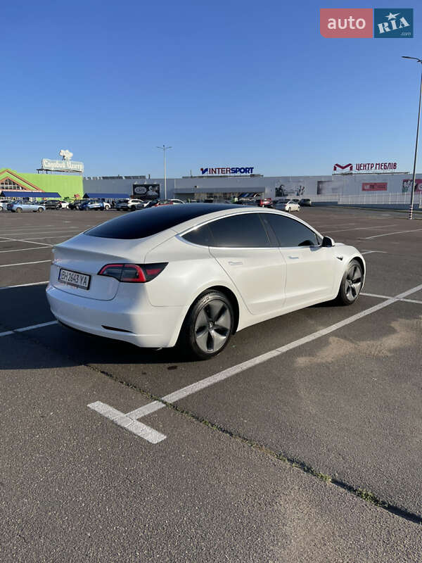 Седан Tesla Model 3 2018 в Одессе