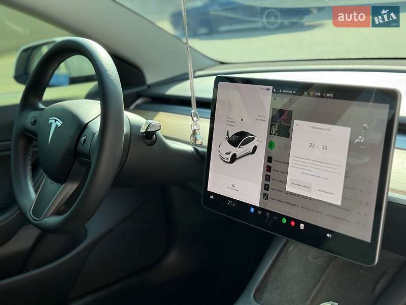 Седан Tesla Model 3 2021 в Одессе