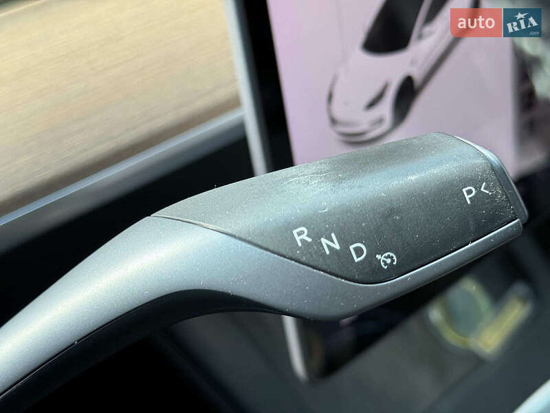 Седан Tesla Model 3 2021 в Одессе
