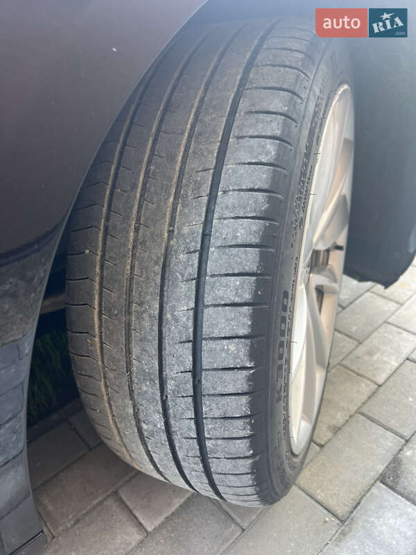 Седан Tesla Model 3 2018 в Долине