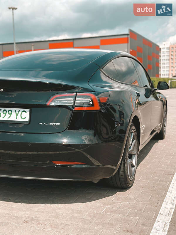 Седан Tesla Model 3 2021 в Киеве фото 10 Седан Tesla Model 3 2021 в Киеве
