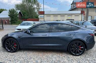 Седан Tesla Model 3 2020 в 