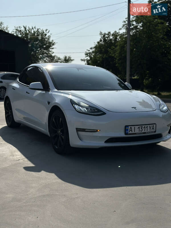 Седан Tesla Model 3 2018 в Белой Церкви