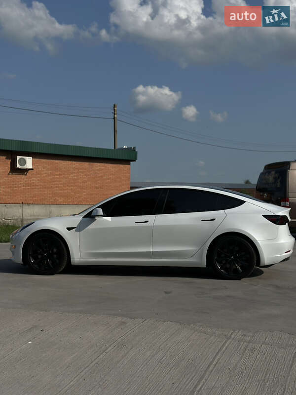 Седан Tesla Model 3 2018 в Белой Церкви