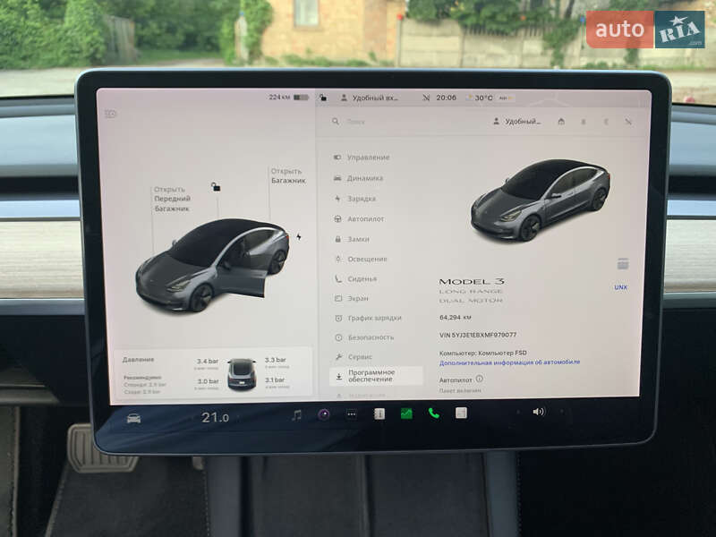 Седан Tesla Model 3 2021 в Киеве