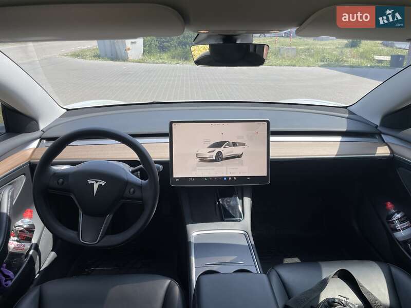 Седан Tesla Model 3 2022 в Харькове
