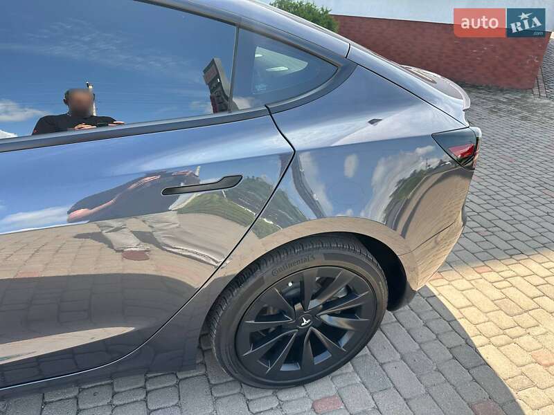 Седан Tesla Model 3 2021 в Луцьку