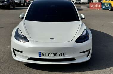 Седан Tesla Model 3 2023 в 