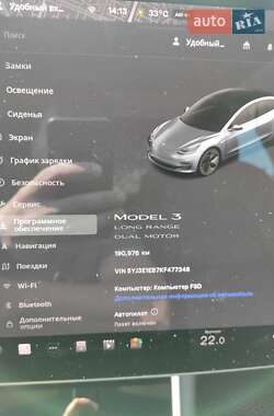 Седан Tesla Model 3 2019 в 