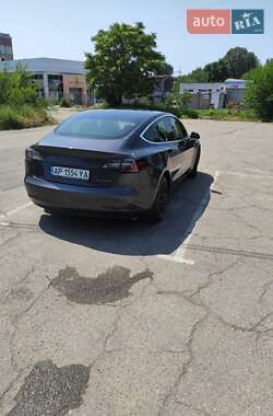 Седан Tesla Model 3 2019 в 