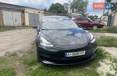 Седан Tesla Model 3 2020 в Киеве