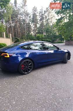 Седан Tesla Model 3 2020 в 