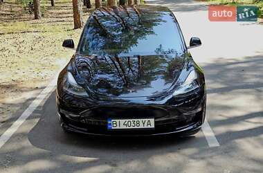 Седан Tesla Model 3 2018 в 