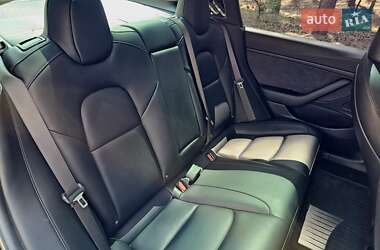 Седан Tesla Model 3 2018 в 