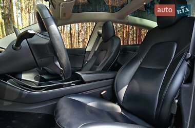 Седан Tesla Model 3 2018 в 