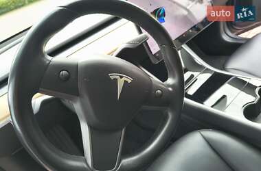 Седан Tesla Model 3 2018 в 