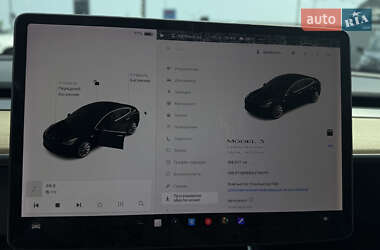 Седан Tesla Model 3 2020 в 