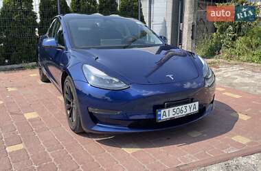 Седан Tesla Model 3 2022 в Киеве