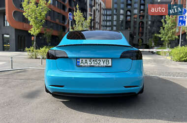 Седан Tesla Model 3 2019 в 