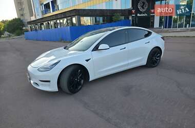 Седан Tesla Model 3 2019 в 